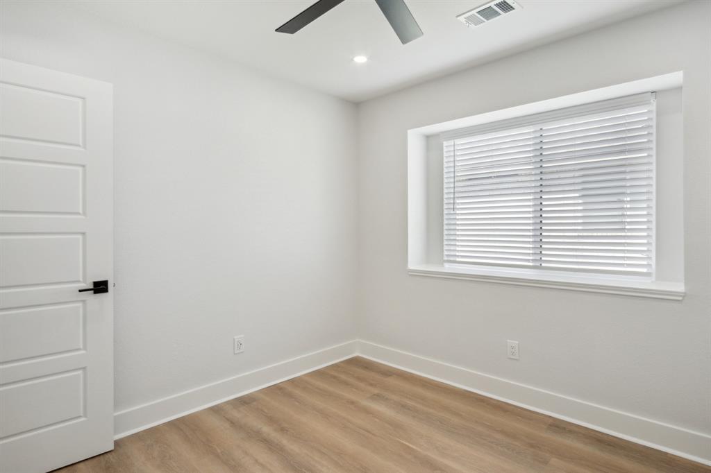 Rockwall, Texas 75032, United States, 3 Bedrooms Bedrooms, ,2 BathroomsBathrooms,Residential,Pending,135594