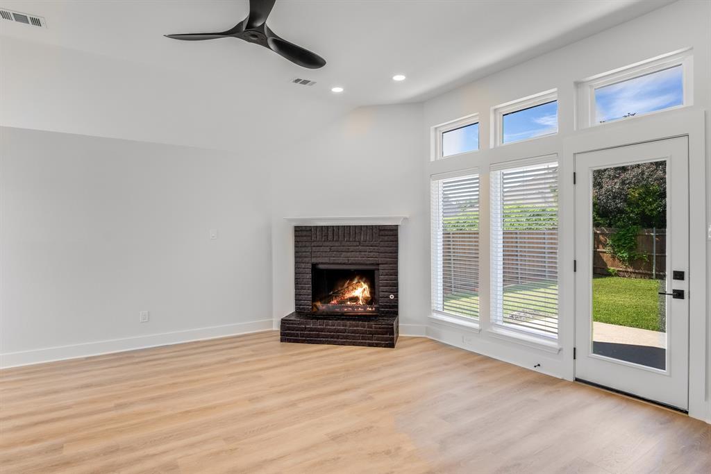 Rockwall, Texas 75032, United States, 3 Bedrooms Bedrooms, ,2 BathroomsBathrooms,Residential,Pending,135594