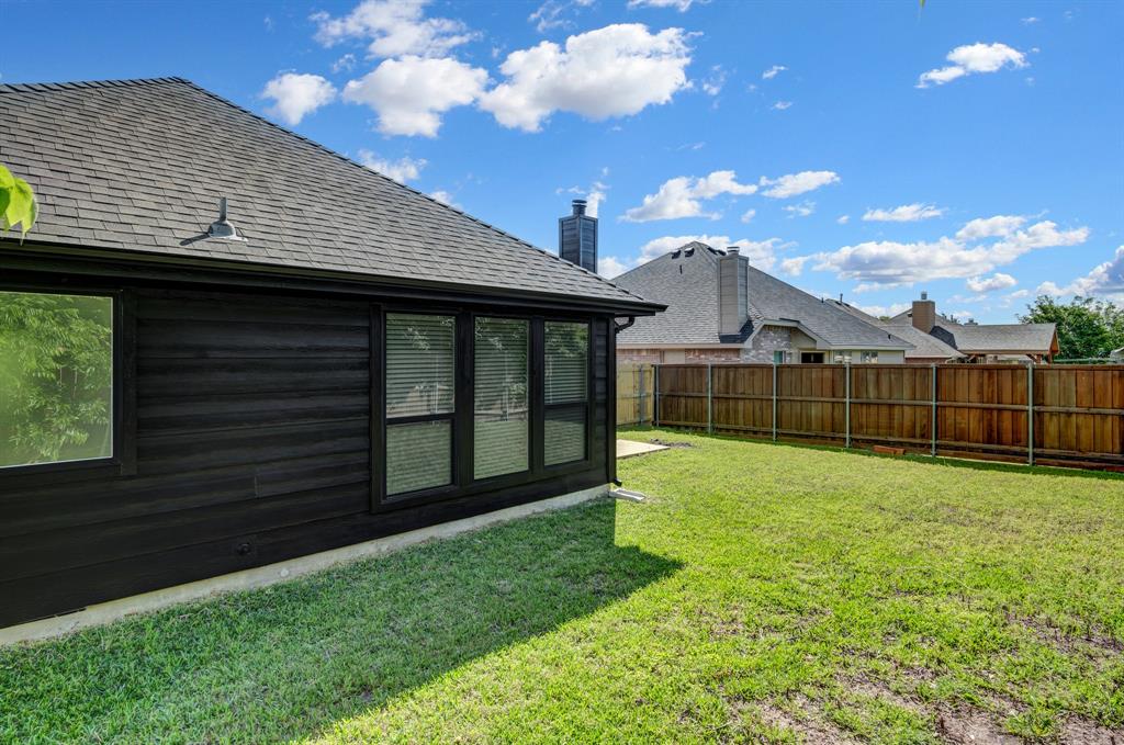 Rockwall, Texas 75032, United States, 3 Bedrooms Bedrooms, ,2 BathroomsBathrooms,Residential,Pending,135594