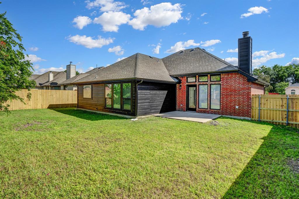 Rockwall, Texas 75032, United States, 3 Bedrooms Bedrooms, ,2 BathroomsBathrooms,Residential,Pending,135594