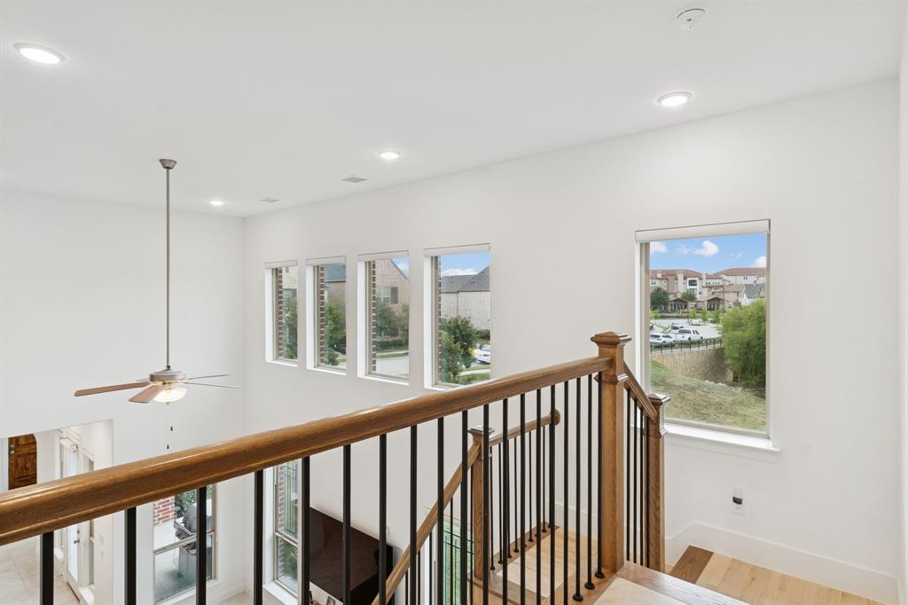 TERRACES OF LAS COLINAS - Residential