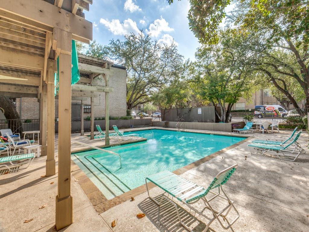 High Hollows Condo - Residential