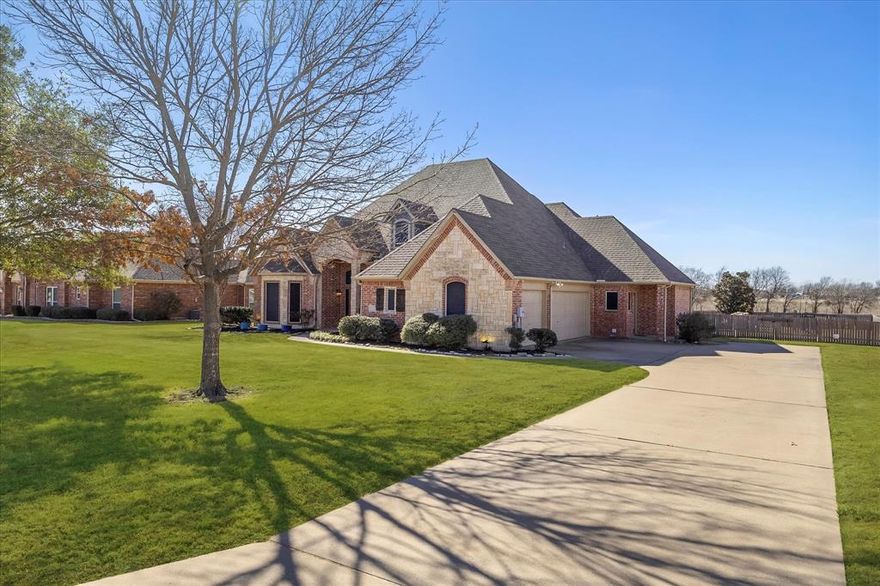 Welcome to Shamrock Ridge Subdivision in Forney ISD! This exceptional 4-bedroom, 4.5-bath home offers just over 3,600 Sq.
Ft. on over 1 acre, delivering space, privacy, and resort-style living. A rare bonus for you, each guest bedroom features
its own private full bathroom & walk-in closet ideal for family, visitors, or multi-generational needs. Step outside to your
backyard retreat with a pool & spa and stunning sunset views, perfect for evening relaxation or entertaining. Enjoy the private
patios off the primary suite & utility room, plus a 3-car garage and a spacious attic space that is partially built-out & ready for
your finishing touches. Schedule your private tour today!
