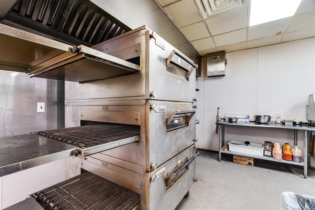 Tyler's Pizzeria Addition - Commercial Sale