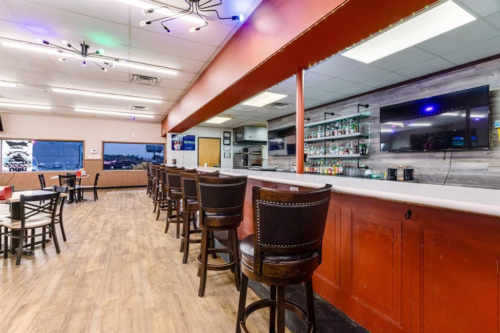 Tyler's Pizzeria Addition - Commercial Sale