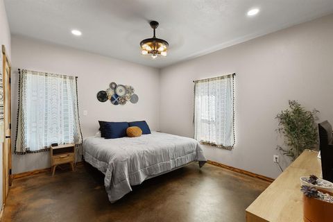 Tiny photo for 1501 Huddleston Road, Sunset, TX 76270 (MLS # 21198047)