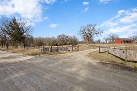 Tiny photo for 1501 Huddleston Road, Sunset, TX 76270 (MLS # 21198047)