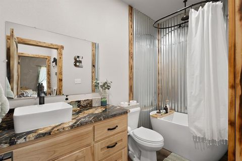 Tiny photo for 1501 Huddleston Road, Sunset, TX 76270 (MLS # 21198047)