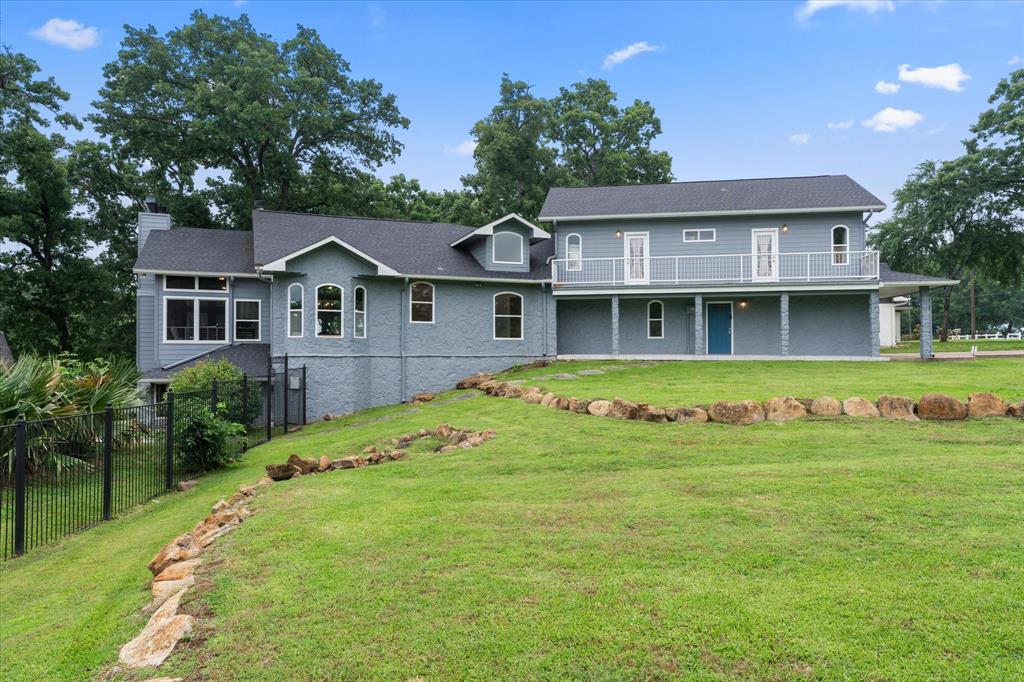 125 Oak Creek Drive