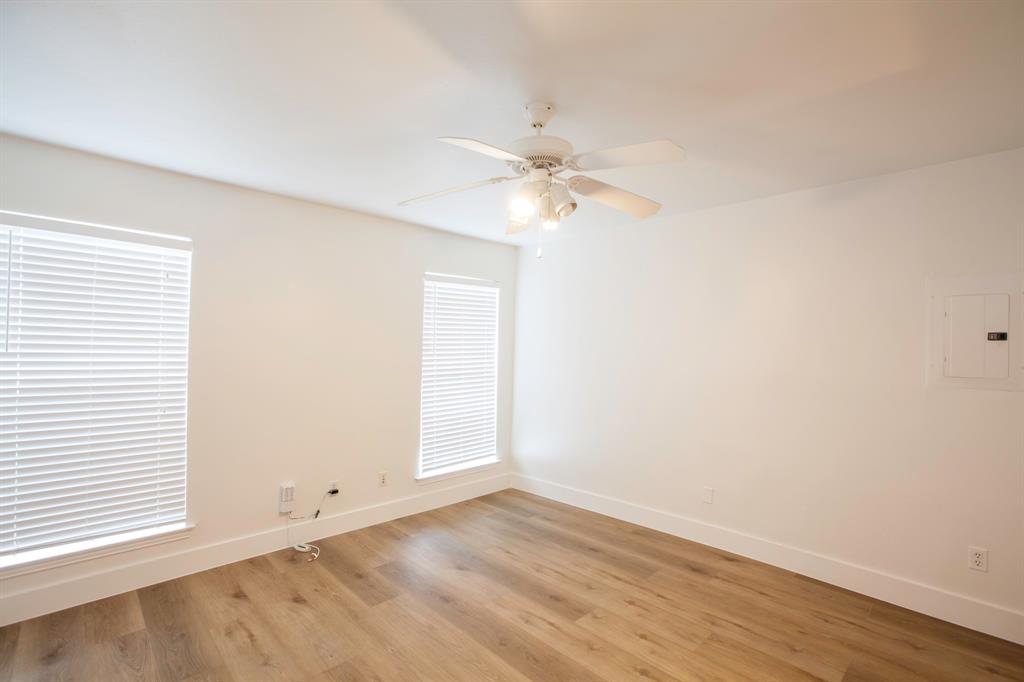 Dallas, Texas 75230, United States, 1 Bedroom Bedrooms, ,1 BathroomBathrooms,Residential,Active,205974