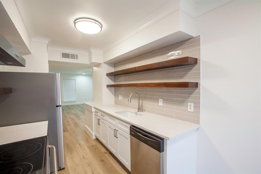 Dallas, Texas 75230, United States, 1 Bedroom Bedrooms, ,1 BathroomBathrooms,Residential,Active,205974