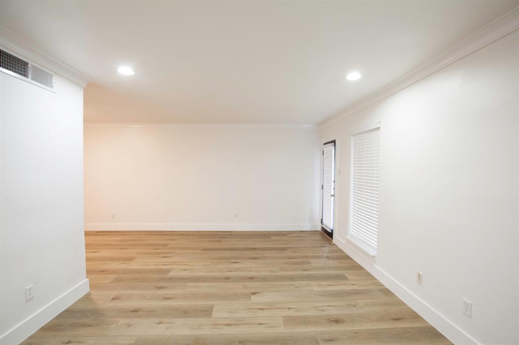 Dallas, Texas 75230, United States, 1 Bedroom Bedrooms, ,1 BathroomBathrooms,Residential,Active,205974