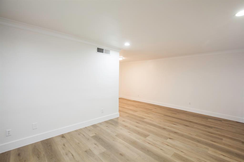 Dallas, Texas 75230, United States, 1 Bedroom Bedrooms, ,1 BathroomBathrooms,Residential,Active,205974