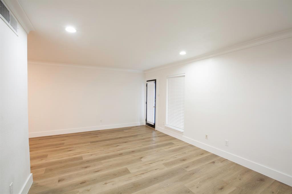 Dallas, Texas 75230, United States, 1 Bedroom Bedrooms, ,1 BathroomBathrooms,Residential,Active,205974