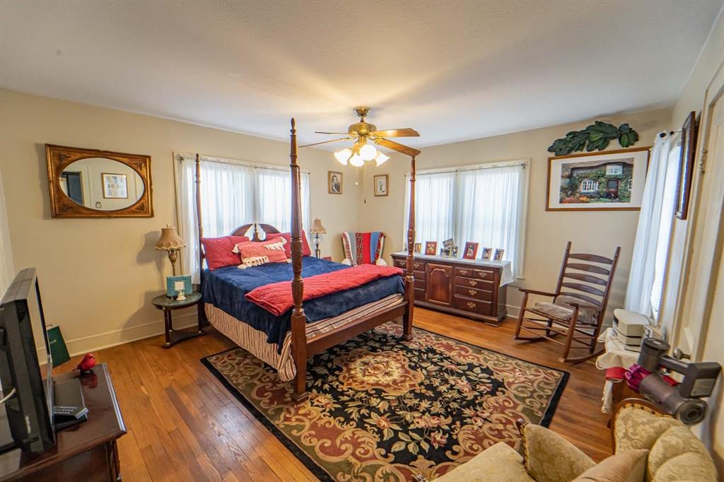 Lakeview - Commercial Sale