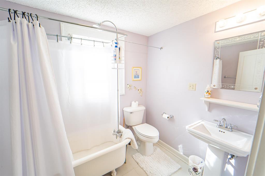 Lakeview - Commercial Sale