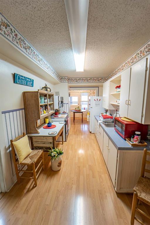 Lakeview - Commercial Sale