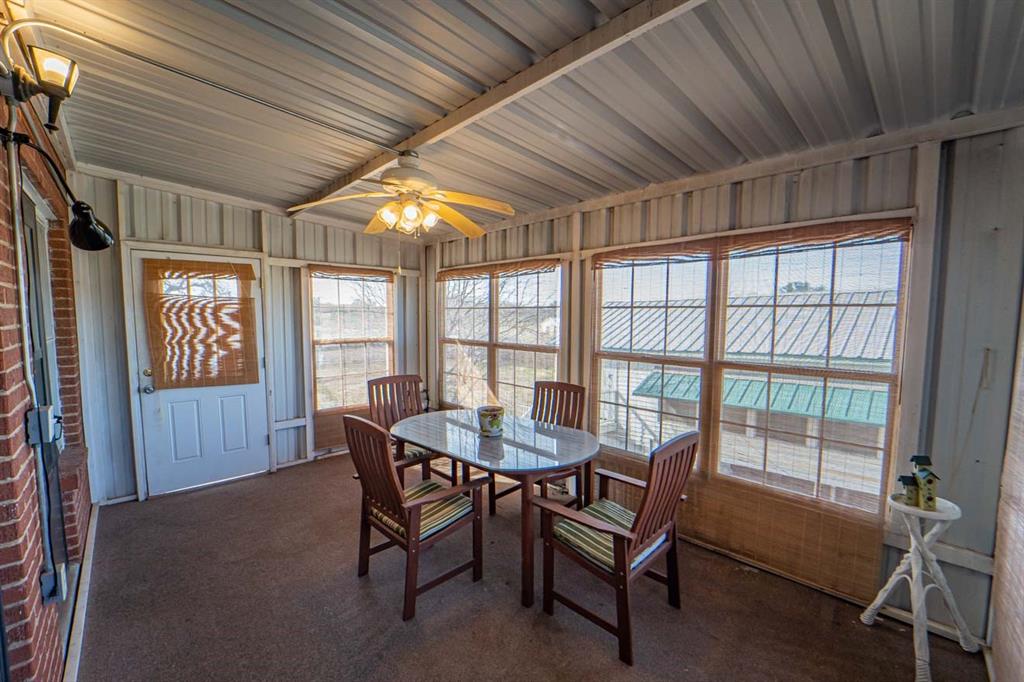 Lakeview - Commercial Sale