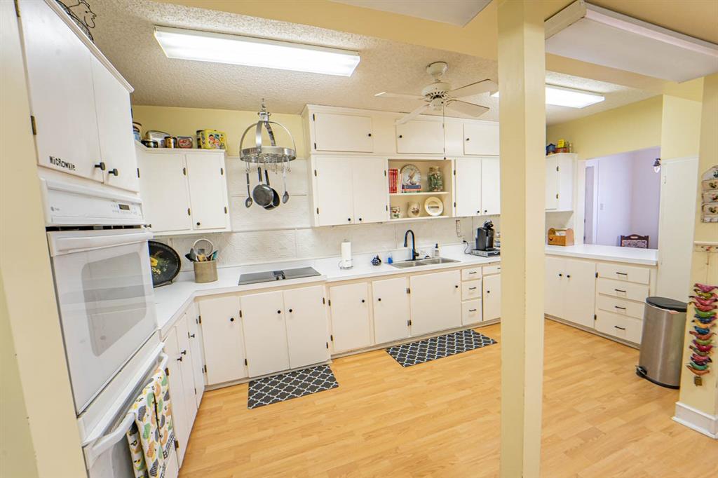 Lakeview - Commercial Sale