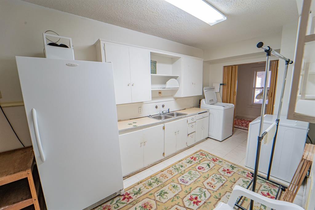 Lakeview - Commercial Sale