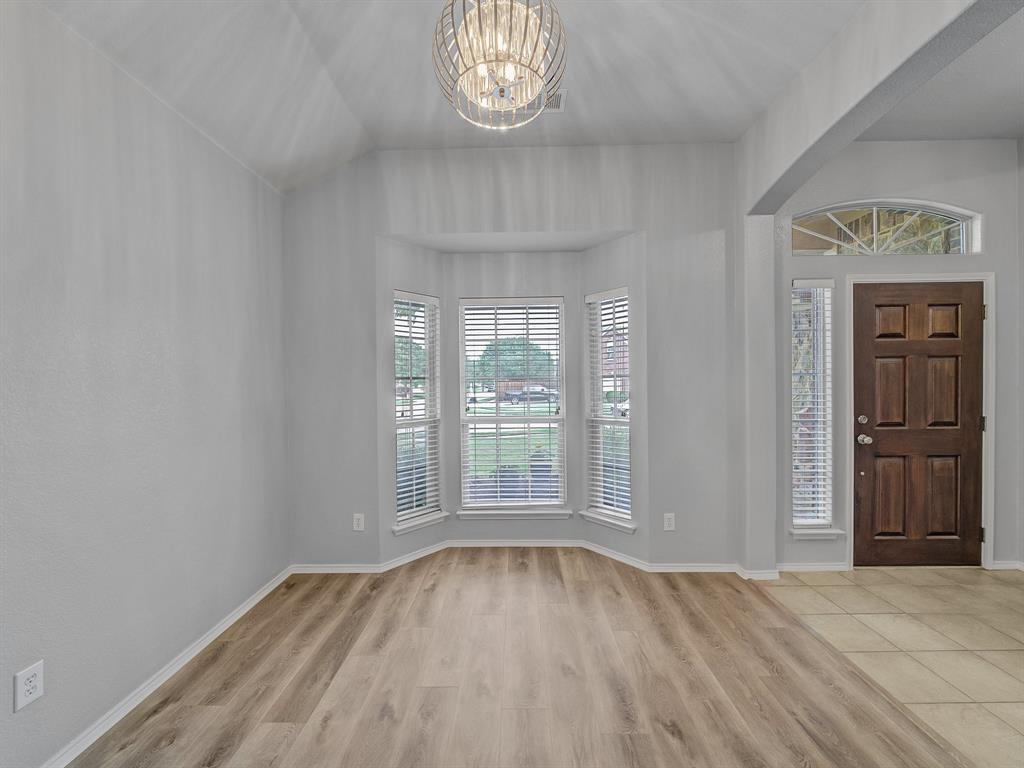 1401 Corinth Bend
