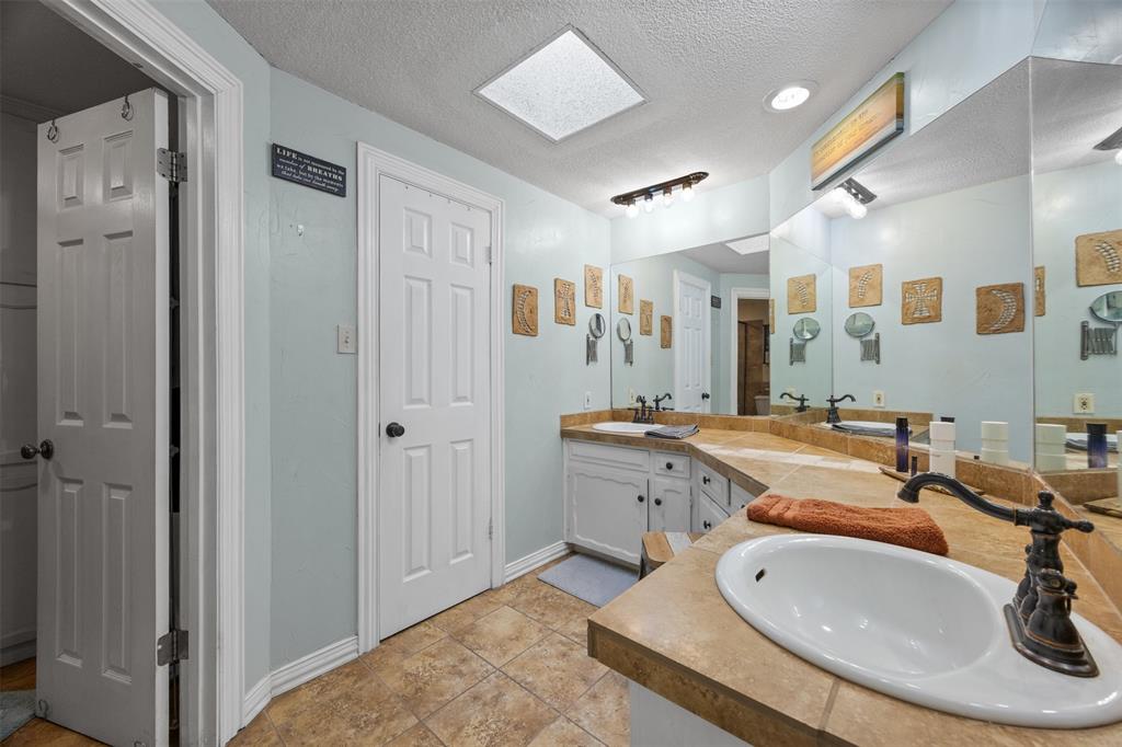 Lake Country Estates - Residential