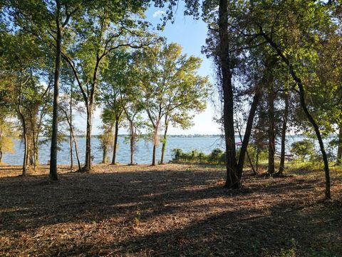 367 PR 5826 Groesbeck TX 76667