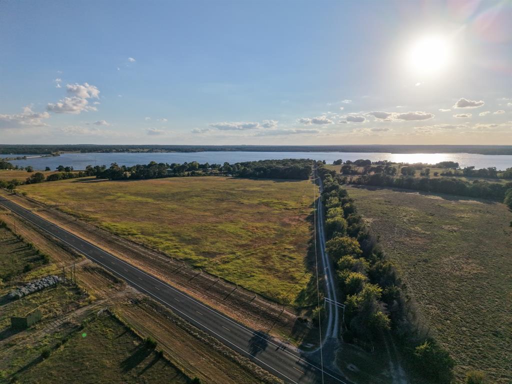 J L Chavert-East Lake - Land