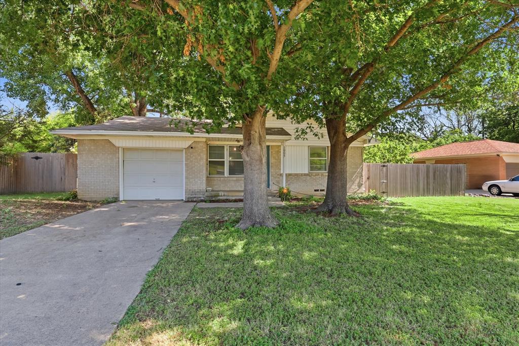 1005 Monterey Drive