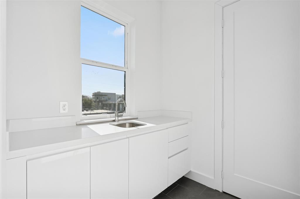 Lofts on Cedar Springs - Residential