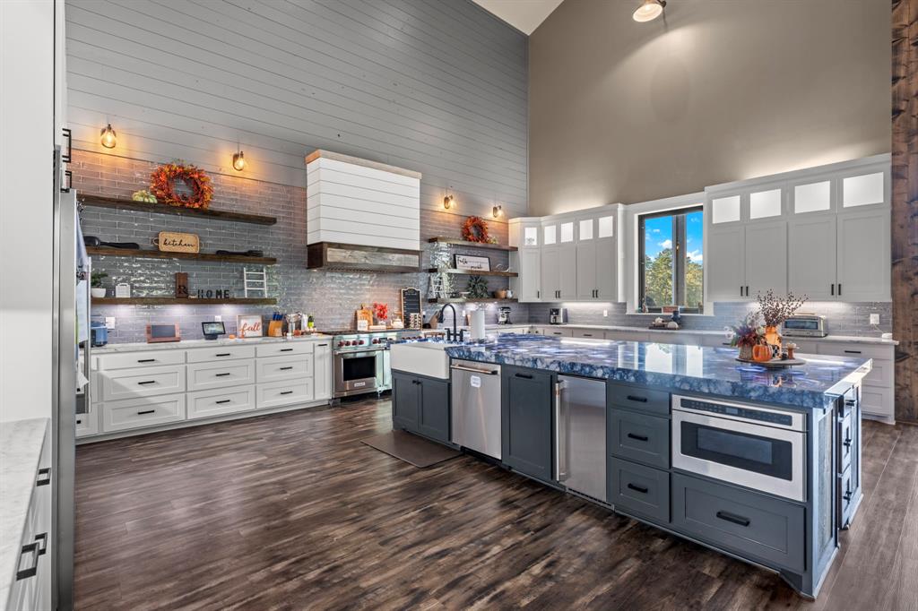 A100866 - A0866 G SLAUGHTER - Farm