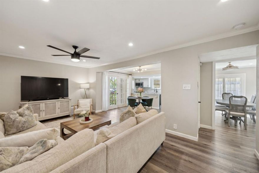 Beautifully updated 3-bedroom, 2-ensuite bathroom corner unit offers the perfect blend of modern finishes and unbeatable location. Open layout features a sleek kitchen with granite countertops, stainless steel appliances and natural light pouring into the spacious living and dining areas. Enjoy an ideal indoor-outdoor experience with three outdoor spaces, including a private composite deck and covered porch. Perfect as a primary home or investment property in one of Dallas' most sought-after areas, this home is nestled between Highland Park and Uptown in the vibrant Oak Lawn neighborhood. Just minutes from West Village, Turtle Creek, Katy Trail and HP Village where you’ll enjoy easy access to Dallas' best dining, shopping and parks. With quick routes to SMU, Medical District, Downtown, DNT and Love Field, the convenience of this location can’t be beat.