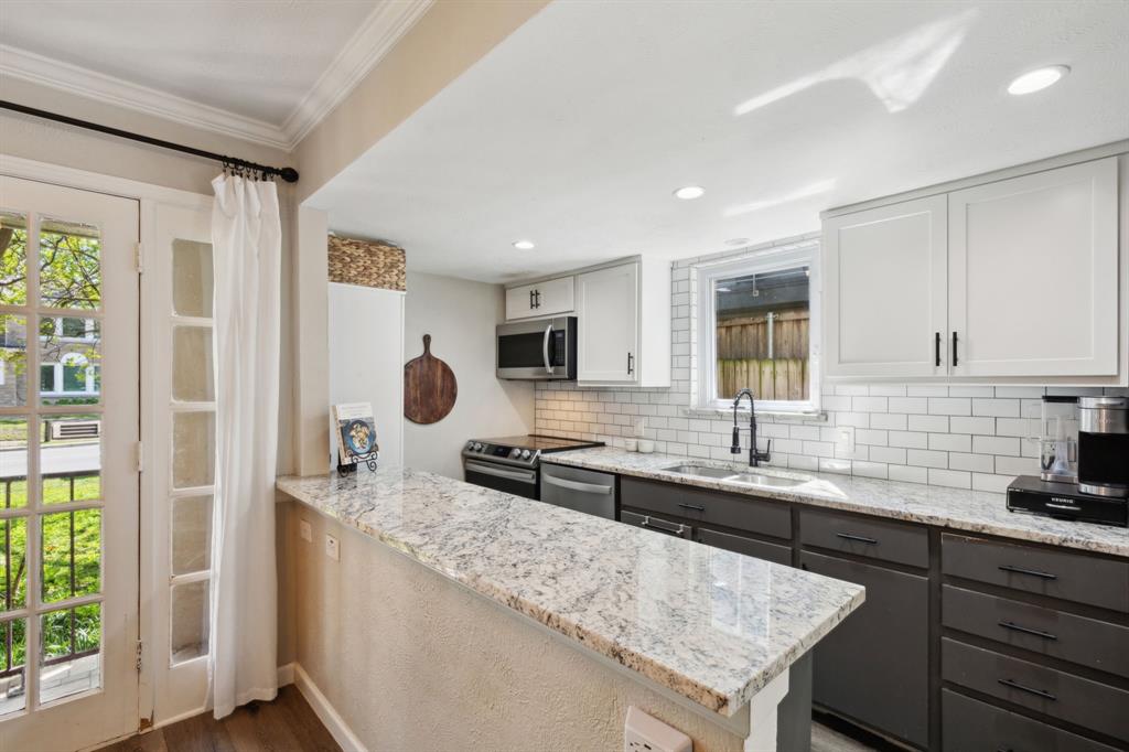 La Espada Condo - Residential