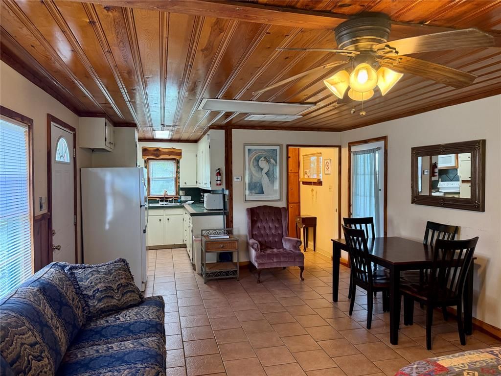 Photo of 212 Deep Canyon Drive, Whitney, TX 76692 (MLS # 21280027)