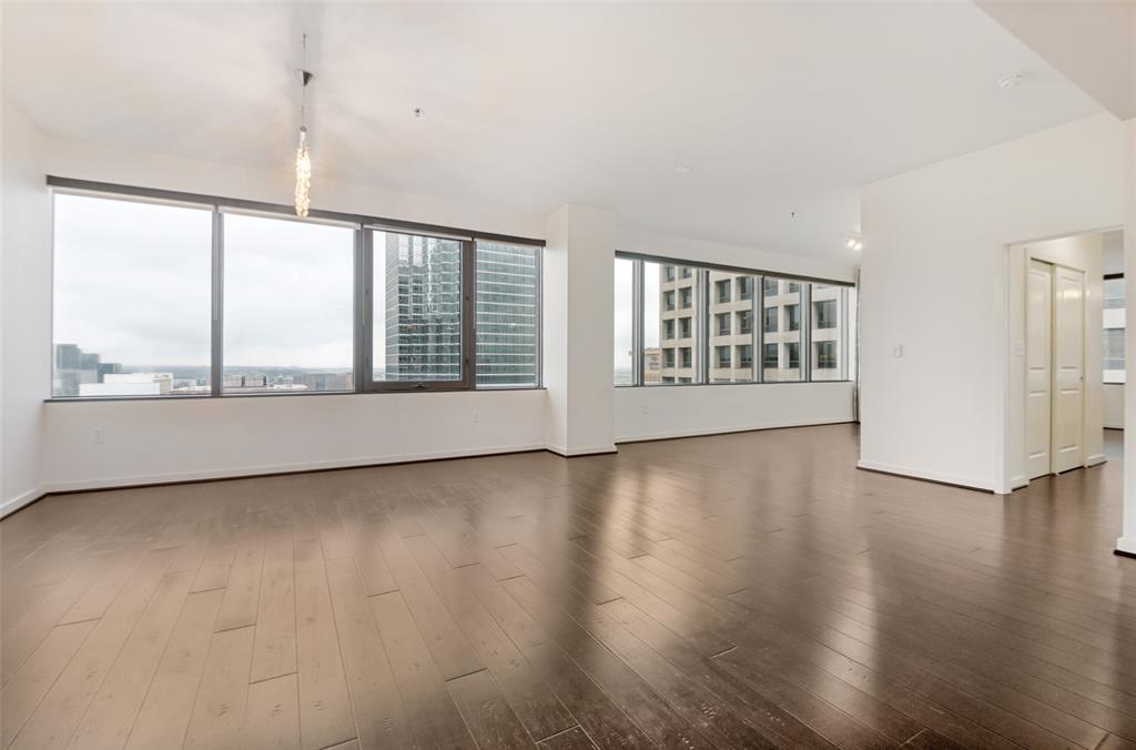 1200 Main Street 1806