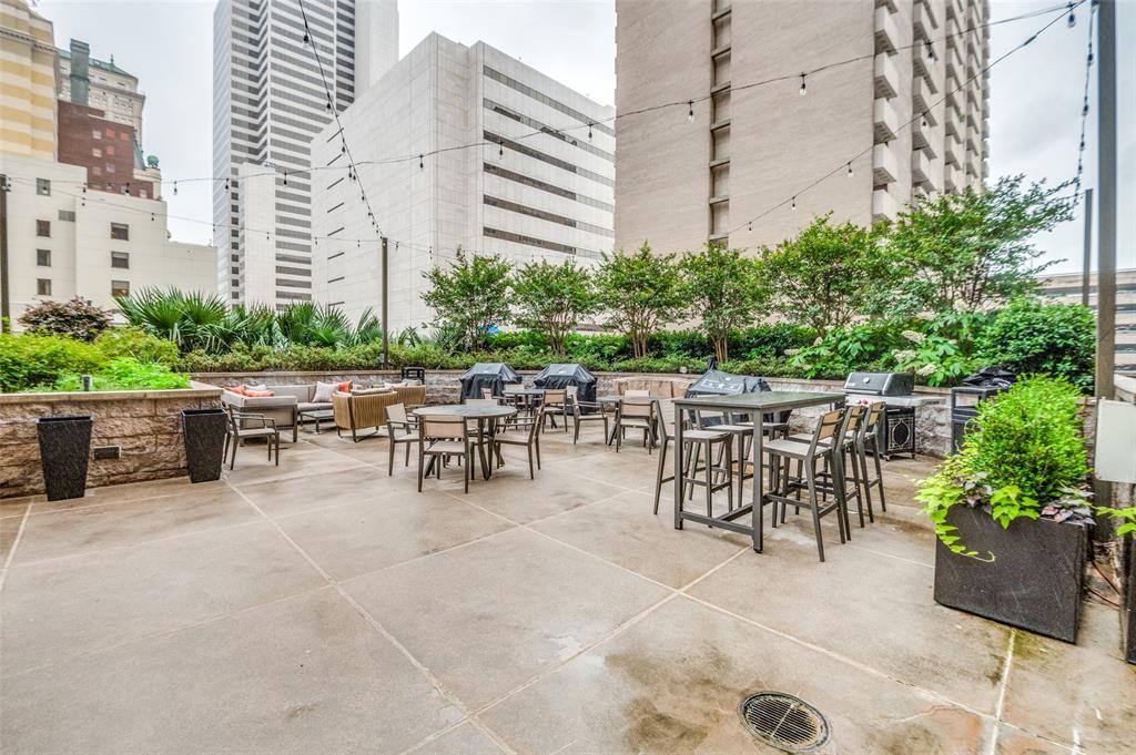 Metropolitan 1200 Main St Condo - Residential