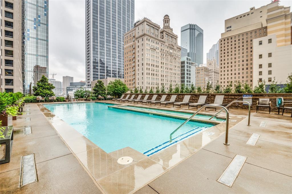 Metropolitan 1200 Main St Condo - Residential