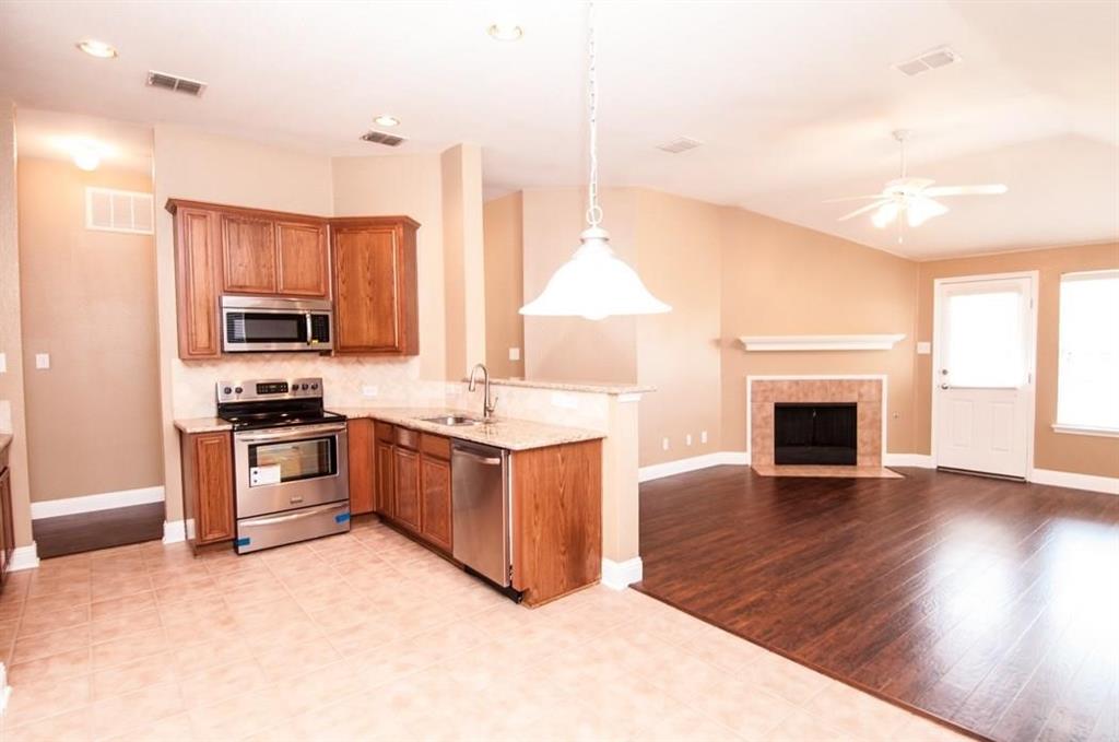 SENDERA RANCH - Residential