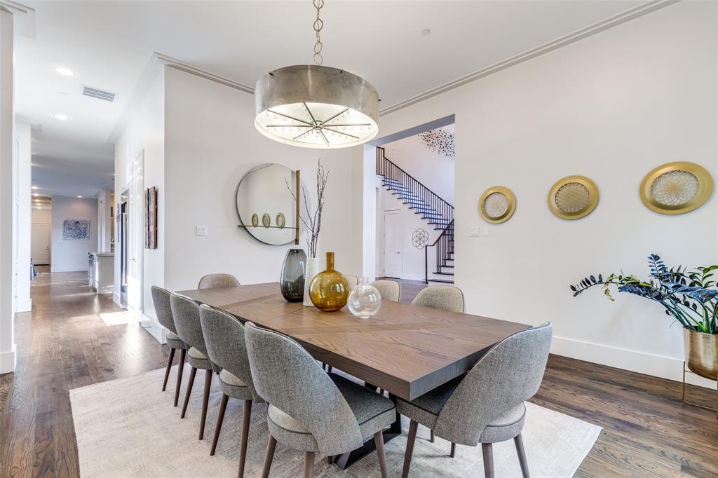 3828 Mockingbird Lane