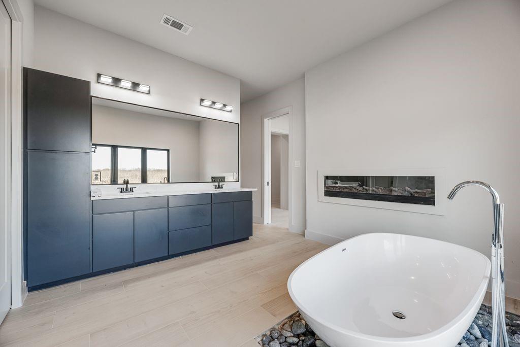 Samuel A Whitaker Surv Abs 9 - Residential