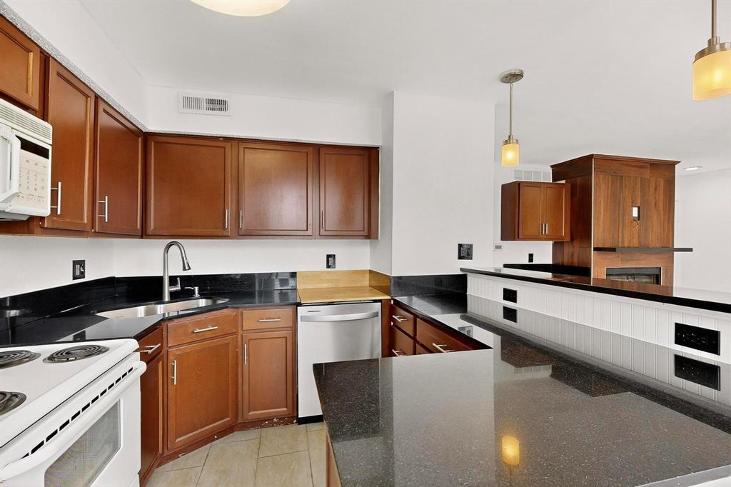 Holly Oaks Twnhms - Residential