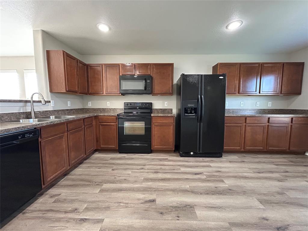 Parks At Boat Club The - Residential Lease