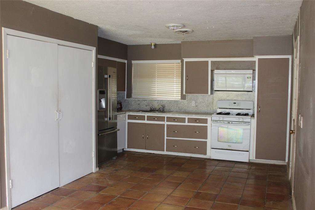1417 Thompson Drive