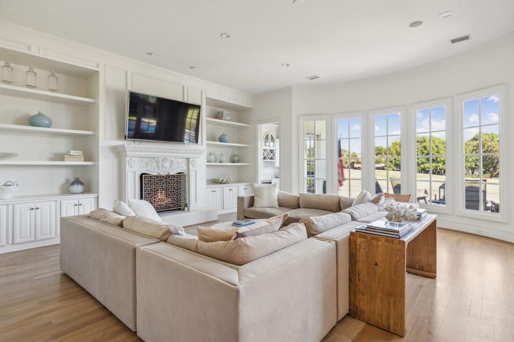 Meadows of Willow Bend - Residential