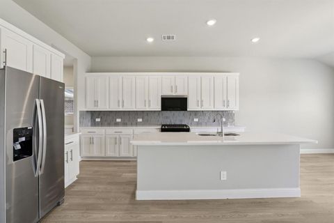 Photo of 3509 Buffalo Creek Drive, Farmersville, TX 75442 (MLS # 21172585)