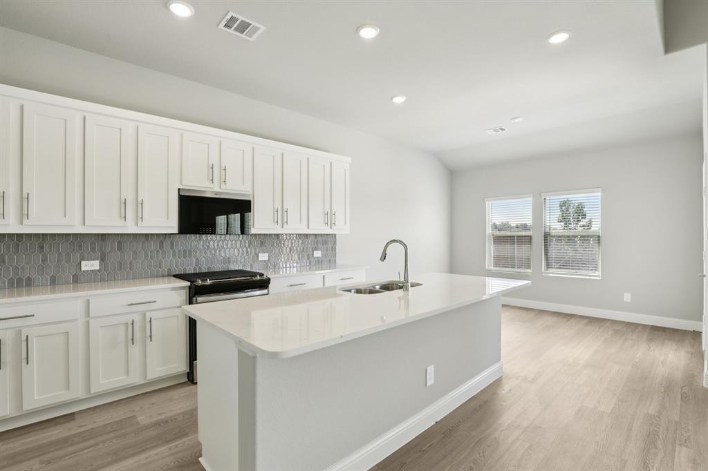 Lakehaven - Residential