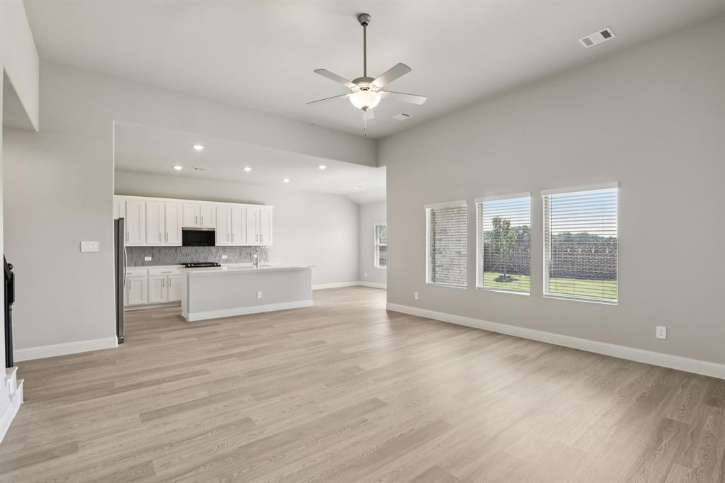 Lakehaven - Residential