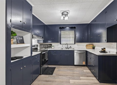 Tiny photo for 522 Lee Street, Mansfield, LA 71052 (MLS # 21396872)