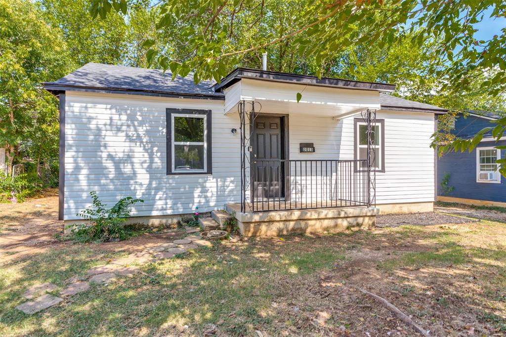 2013 Daniel Street