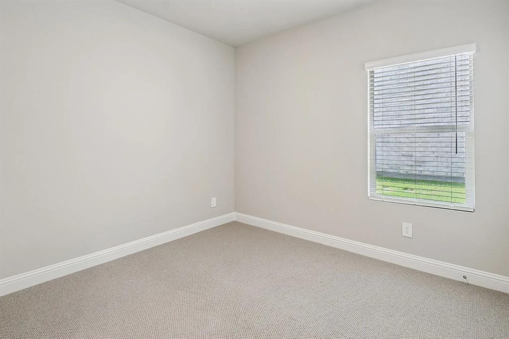 SIMPSON CROSSING PHASE 4 - Residential Lease